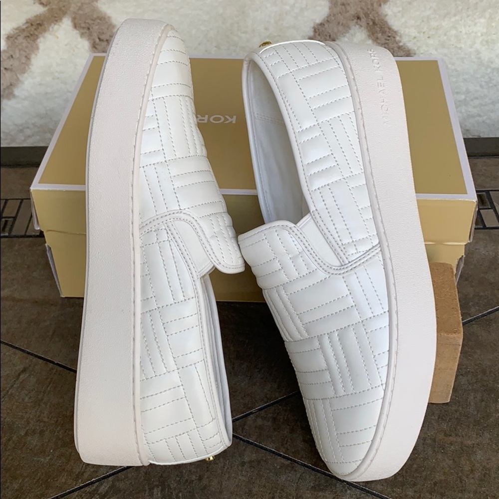 MICHAEL KORS TEDDY SLIP ON NAPPA PU OPTIC WHITE - Picture 6 of 16